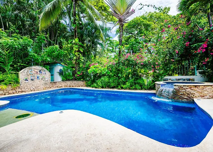 Casa Sueca - At The Tamarindo