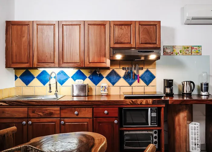 Casa Sueca - At The 3*