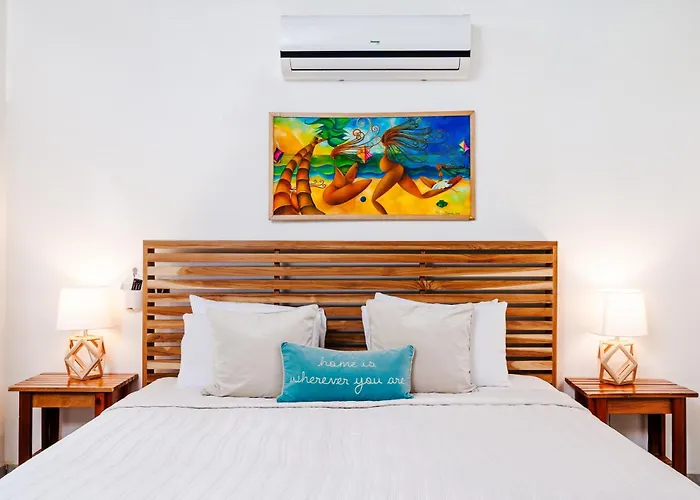 Casa Sueca - At The Tamarindo