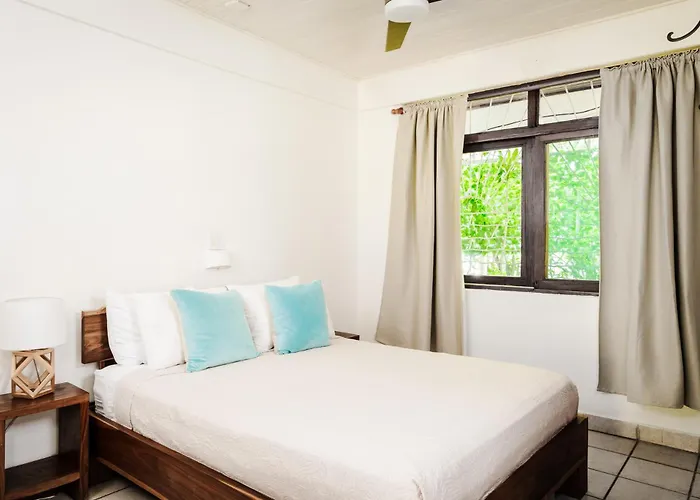 Casa Sueca - At The 3*